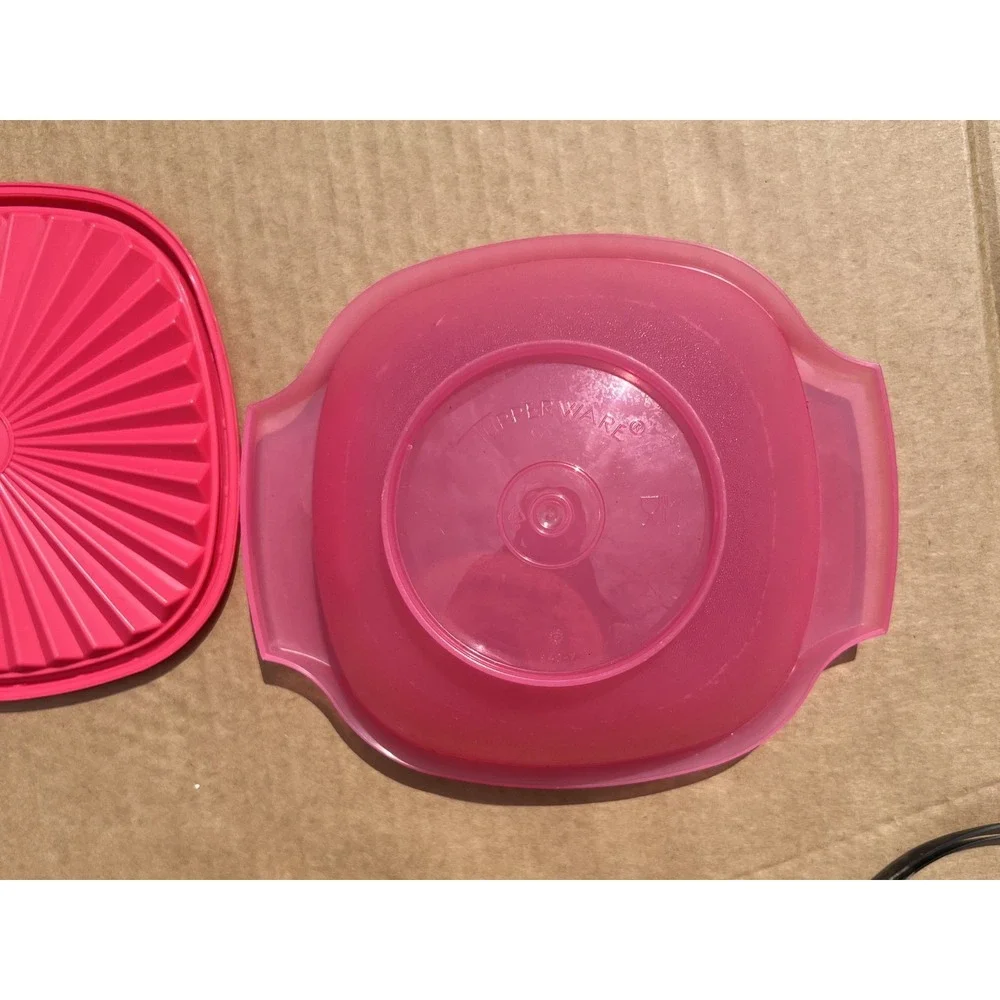 Tupperware‎ Square-ish Pink Food Storage Container with Lid - Vintage Kitchen